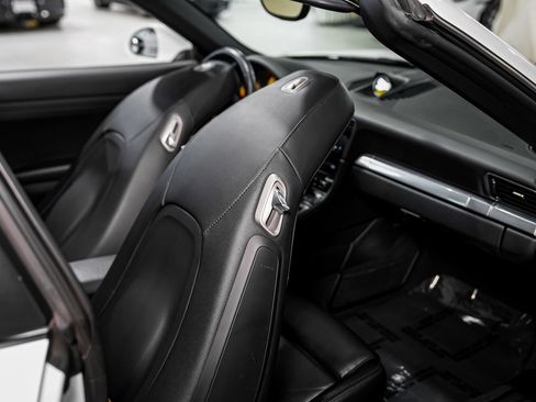 Used 2017 Porsche 911 Targa 4 image 38