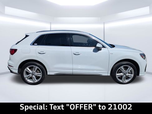 Certified 2022 Audi Q3 2.0T Premium Plus w/ Premium Plus Package image 39