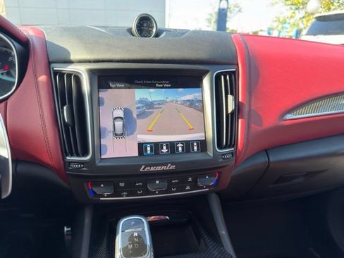 Used 2019 Maserati Levante GranSport AWD/4WD image 12