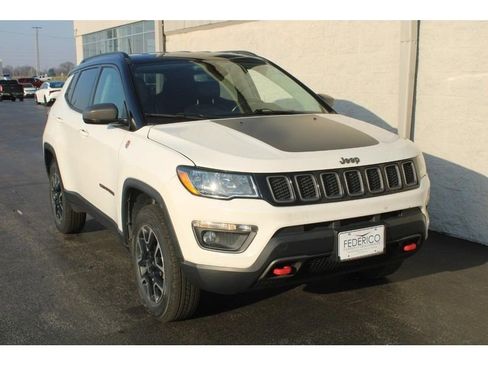 Used 2019 Jeep Compass Trailhawk w/ Leather Interior Group image 2