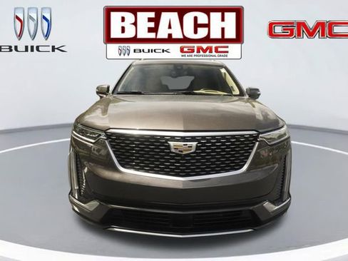 Used 2020 Cadillac XT6 Premium Luxury w/ Platinum Package FWD image 8