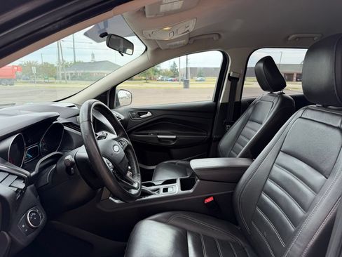 Used 2018 Ford Escape SEL FWD image 10