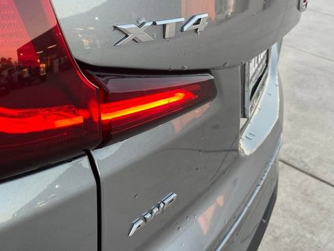 Used 2024 Cadillac XT4 Premium Luxury image 11