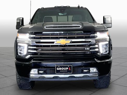 Used 2023 Chevrolet Silverado 2500 High Country w/ Z71 Off-Road Package AWD/4WD image 4