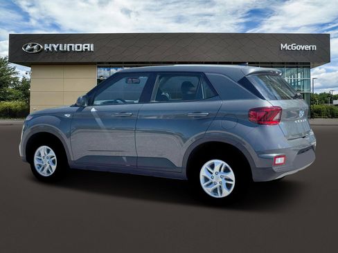 New 2026 Hyundai Venue SE FWD image 4