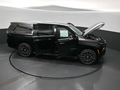 New 2026 Chevrolet Suburban High Country image 27