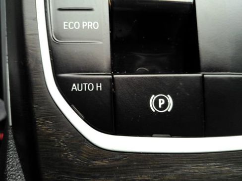 Used 2023 BMW 330i Sedan w/ Driving Assistance Package image 48