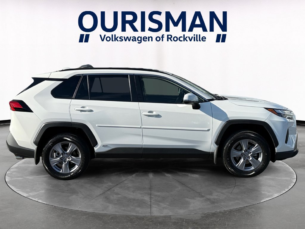 Used 2024 Toyota RAV4 XLE w/ Convenience Package AWD/4WD image 7