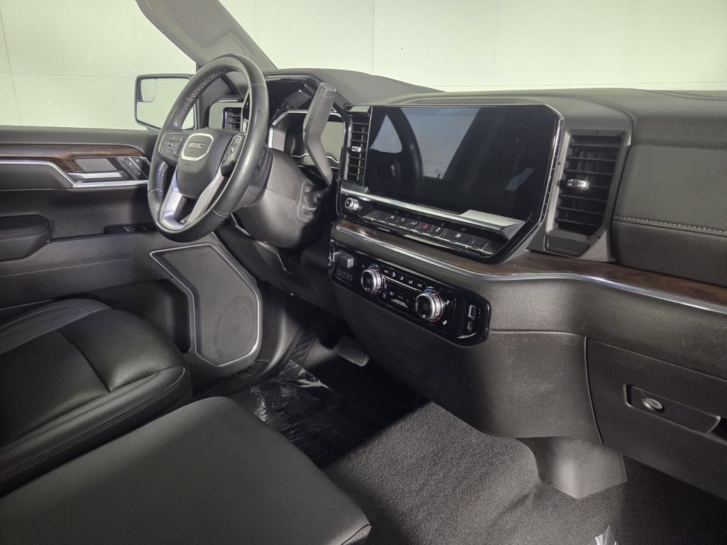 Used 2025 GMC Sierra 1500 SLT RWD image 33