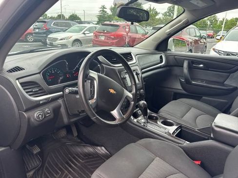 Used 2016 Chevrolet Traverse LT w/ Style and Technology Package FWD image 14
