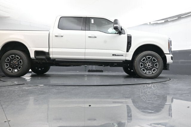 Used 2026 Ford F350 Platinum AWD/4WD image 28