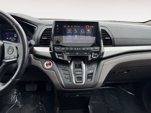Used 2018 Honda Odyssey EX-L image 2