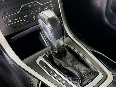 Used 2016 Ford Edge SEL w/ Equipment Group 201A image 18