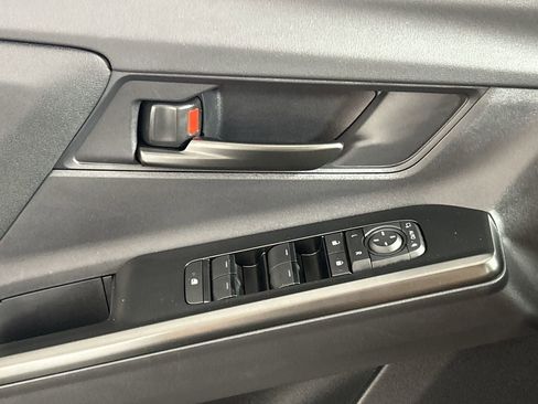 Used 2026 Toyota bZ FWD image 18