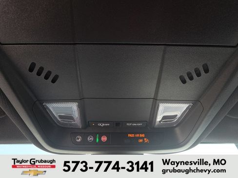 Certified 2023 Chevrolet Equinox RS w/ RS Leather Package AWD/4WD image 24