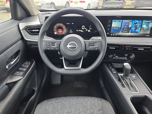 New 2026 Nissan Kicks SV w/ SV Premium Package image 17