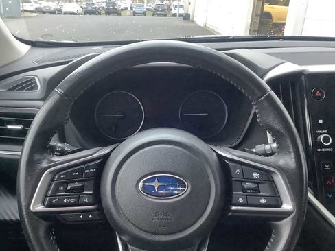 Used 2023 Subaru Ascent Premium w/ Convenience Package image 16