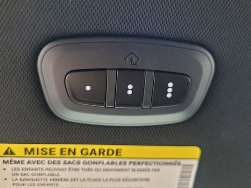 New 2026 Chrysler Pacifica Limited w/ S Appearance Package image 25