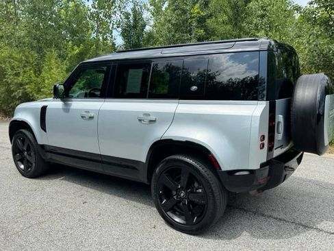Used 2023 Land Rover Defender 110 X-Dynamic SE AWD/4WD image 7