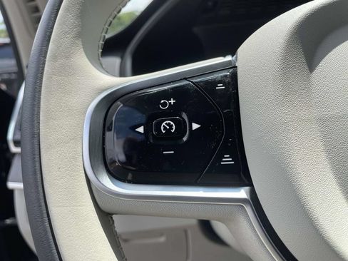 Used 2025 Volvo XC90 B5 Plus w/ Protection Package Premier AWD/4WD image 22