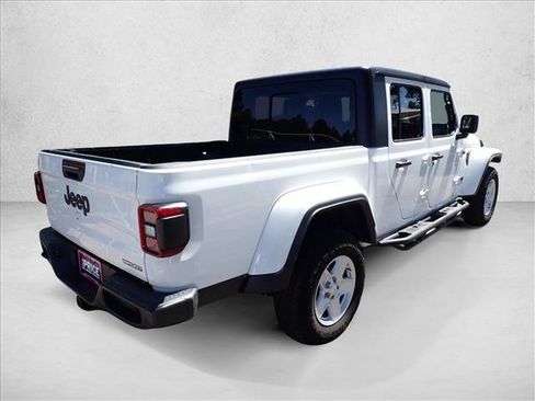 Used 2021 Jeep Gladiator Sport AWD/4WD image 4