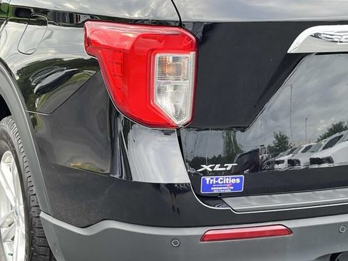 Used 2023 Ford Explorer XLT w/ Class IV Trailer Tow Package AWD/4WD image 5