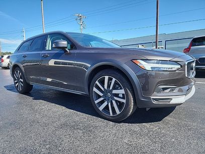 Certified 2025 Volvo V90 B6 Cross Country Ultra