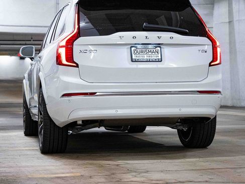New 2025 Volvo XC90 T8 Plus w/ Protection Package Premier image 5