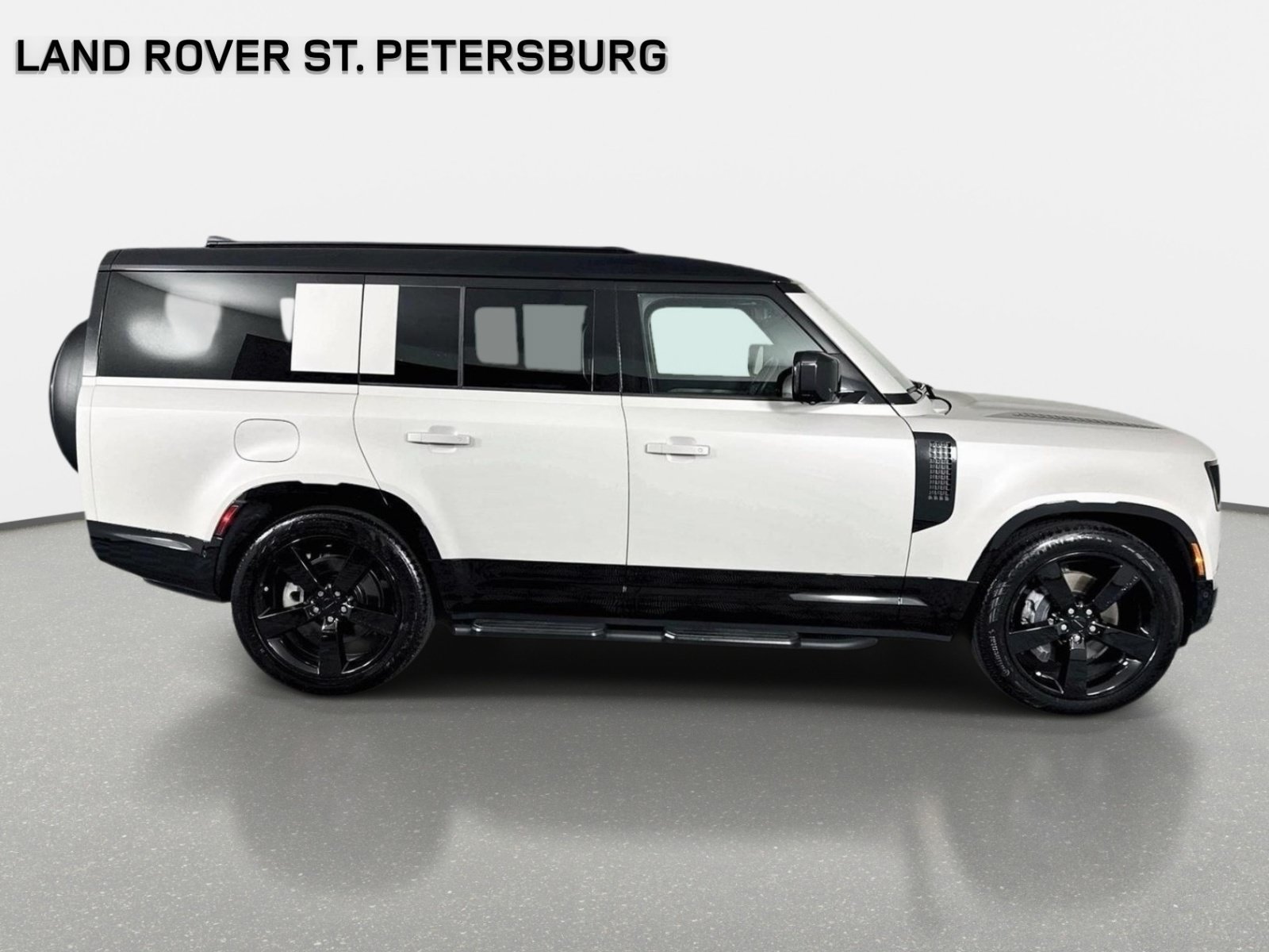Used 2026 Land Rover Defender 130 X-Dynamic SE AWD/4WD image 4