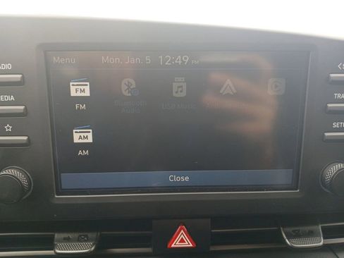 Used 2025 Hyundai Elantra Sport image 27