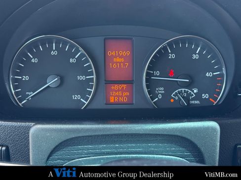 Used 2017 Mercedes-Benz Sprinter 3500 image 40