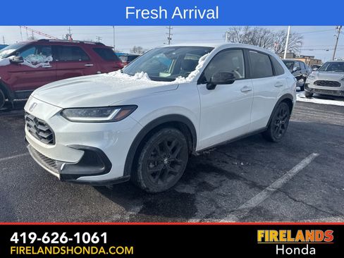 Used 2024 Honda HR-V Sport image 2