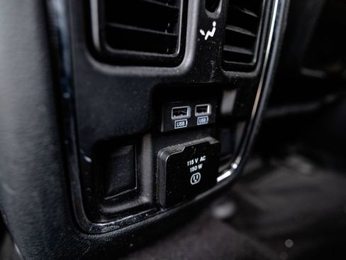 Used 2019 Jeep Grand Cherokee Limited w/ Trailer Tow Group IV AWD/4WD image 40