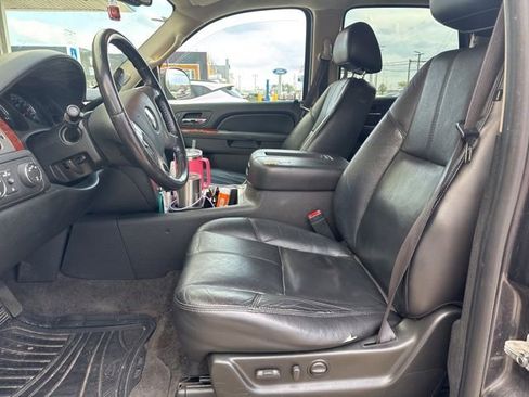 Used 2010 GMC Yukon SLT image 12