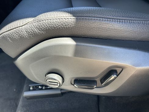 Used 2023 Volvo XC60 B5 Plus w/ Protection Package AWD/4WD image 29