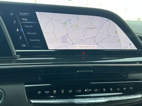 Used 2021 Cadillac Escalade Premium Luxury image 7