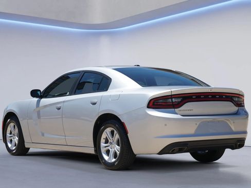Used 2022 Dodge Charger SXT RWD image 7