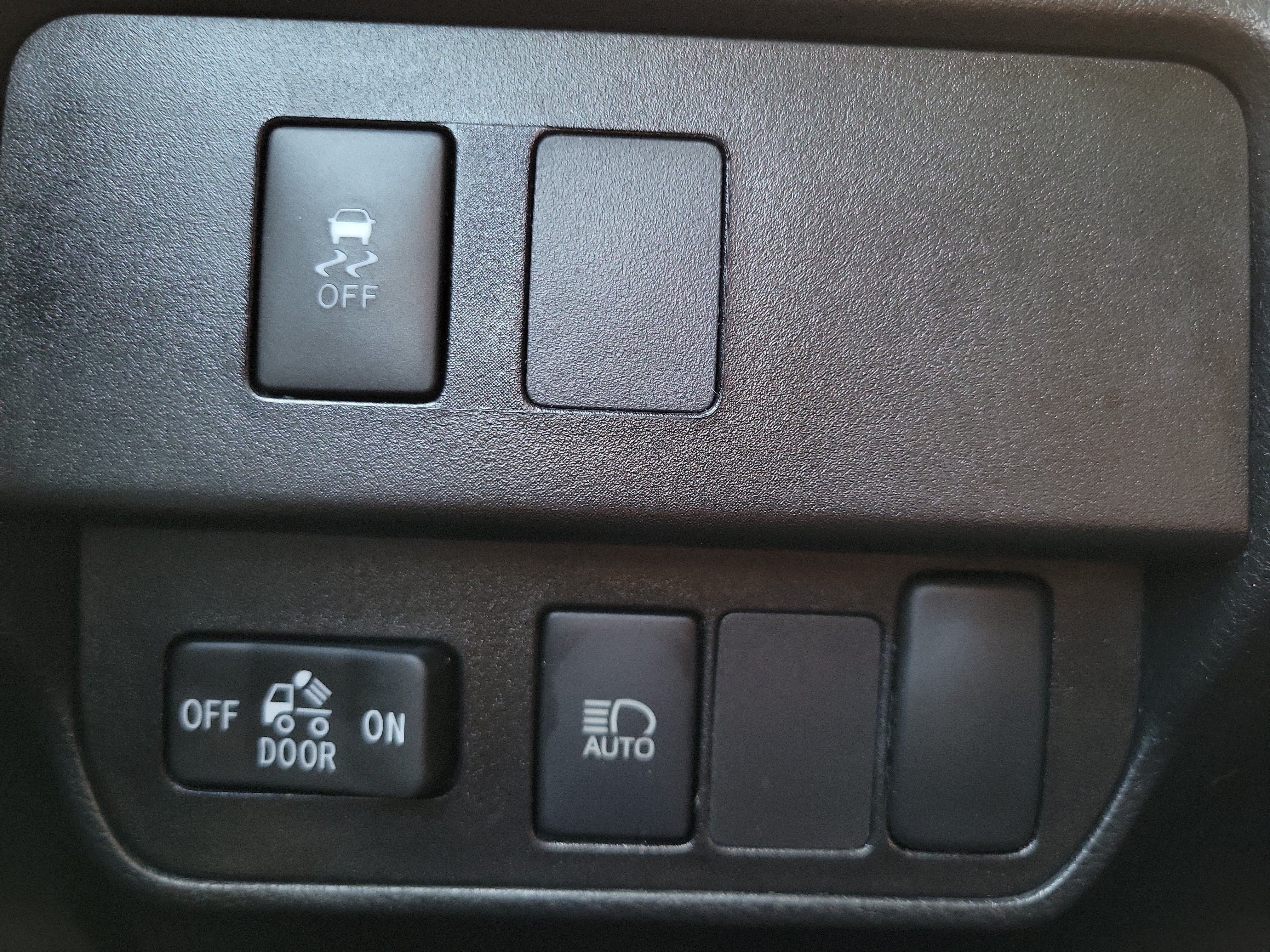 Used 2022 Toyota Tacoma SR5 w/ Technology Package RWD image 28