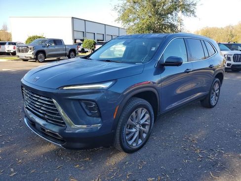 Used 2026 Buick Enclave Preferred image 2