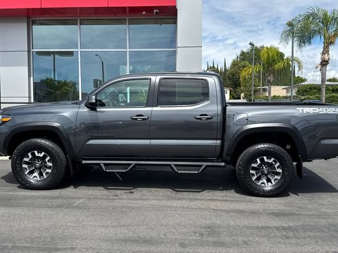Certified 2023 Toyota Tacoma TRD Off-Road image 9
