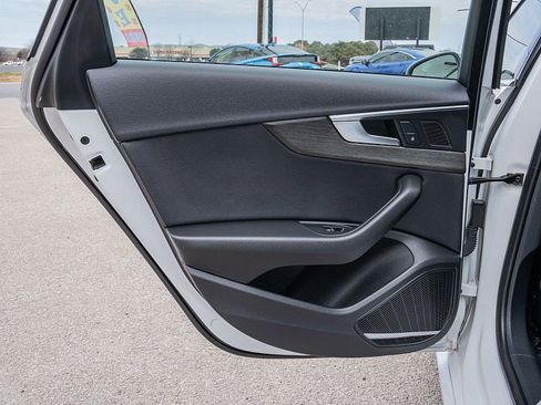 Used 2018 Audi A4 2.0T Premium Plus image 12