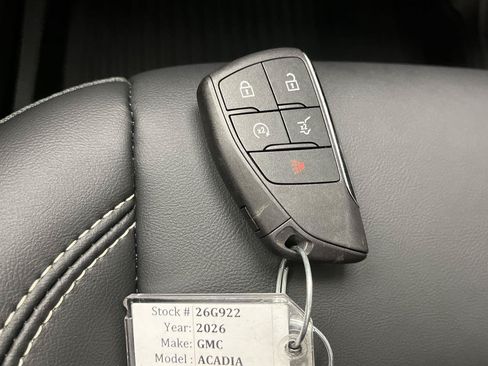 Used 2026 GMC Acadia Elevation w/ Elevation Premium Package AWD/4WD image 31