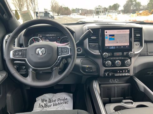 New 2026 RAM 2500 Big Horn AWD/4WD image 16