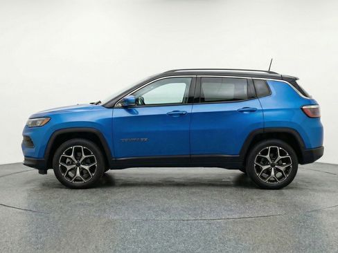 Used 2025 Jeep Compass Limited AWD/4WD image 11