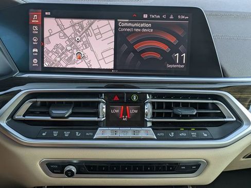 Used 2019 BMW X7 xDrive40i w/ Premium Package image 23