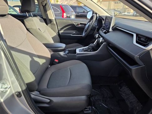 Used 2025 Toyota RAV4 XLE image 10