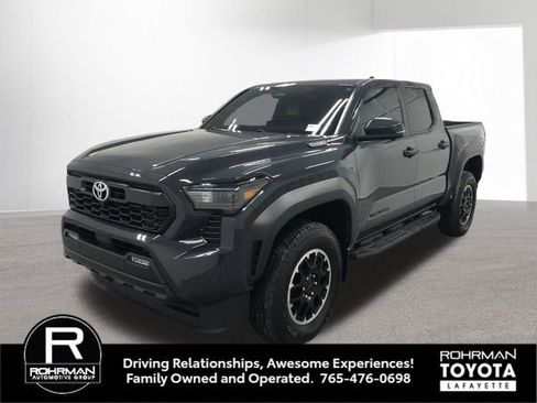 Used 2024 Toyota Tacoma TRD Off-Road w/ TRD Off Road Premium Package image 2