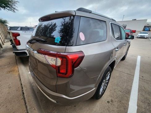 Used 2023 GMC Acadia Denali w/ Denali Ultimate Package image 6