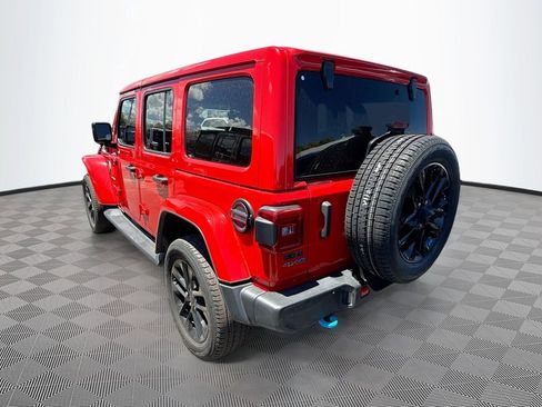 Used 2022 Jeep Wrangler Unlimited Sahara w/ Cold Weather Group image 8