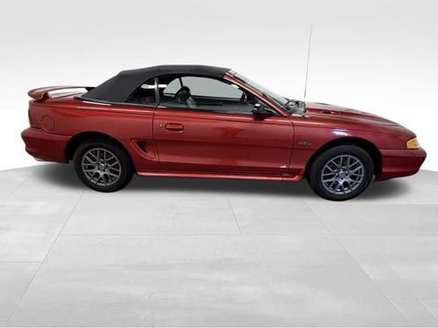 Used 1996 Ford Mustang GT RWD image 11